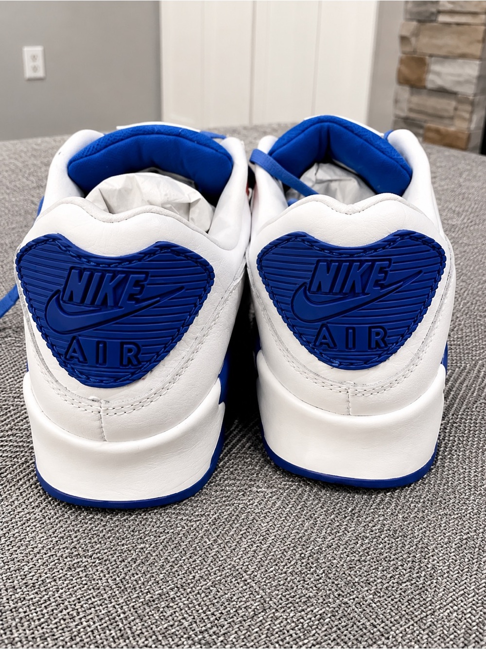Nike Air Max 90 Red White Blue Sneakers Women’s Size 7.5 NWOT - Picture 3 of 4